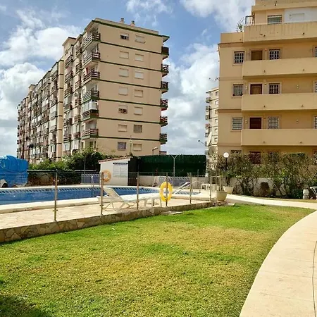 One Bed In Los Horizontes With Direct Access To Stunning Garden And Pool Apartamento Benalmádena